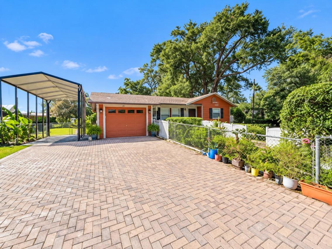 32900 Jesse Jones Ave, San Antonio, FL 33576