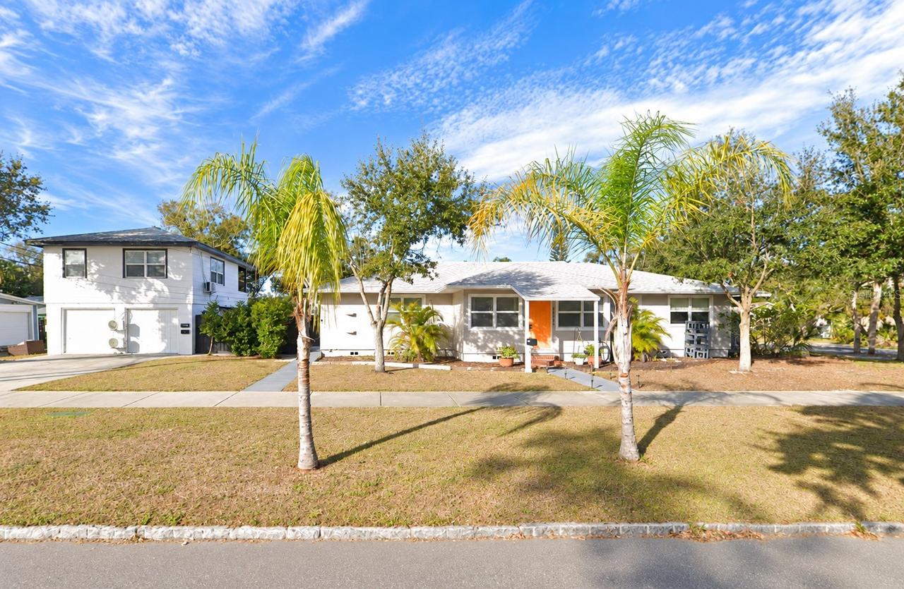 2001 2nd St., St Petersburg, FL 33705