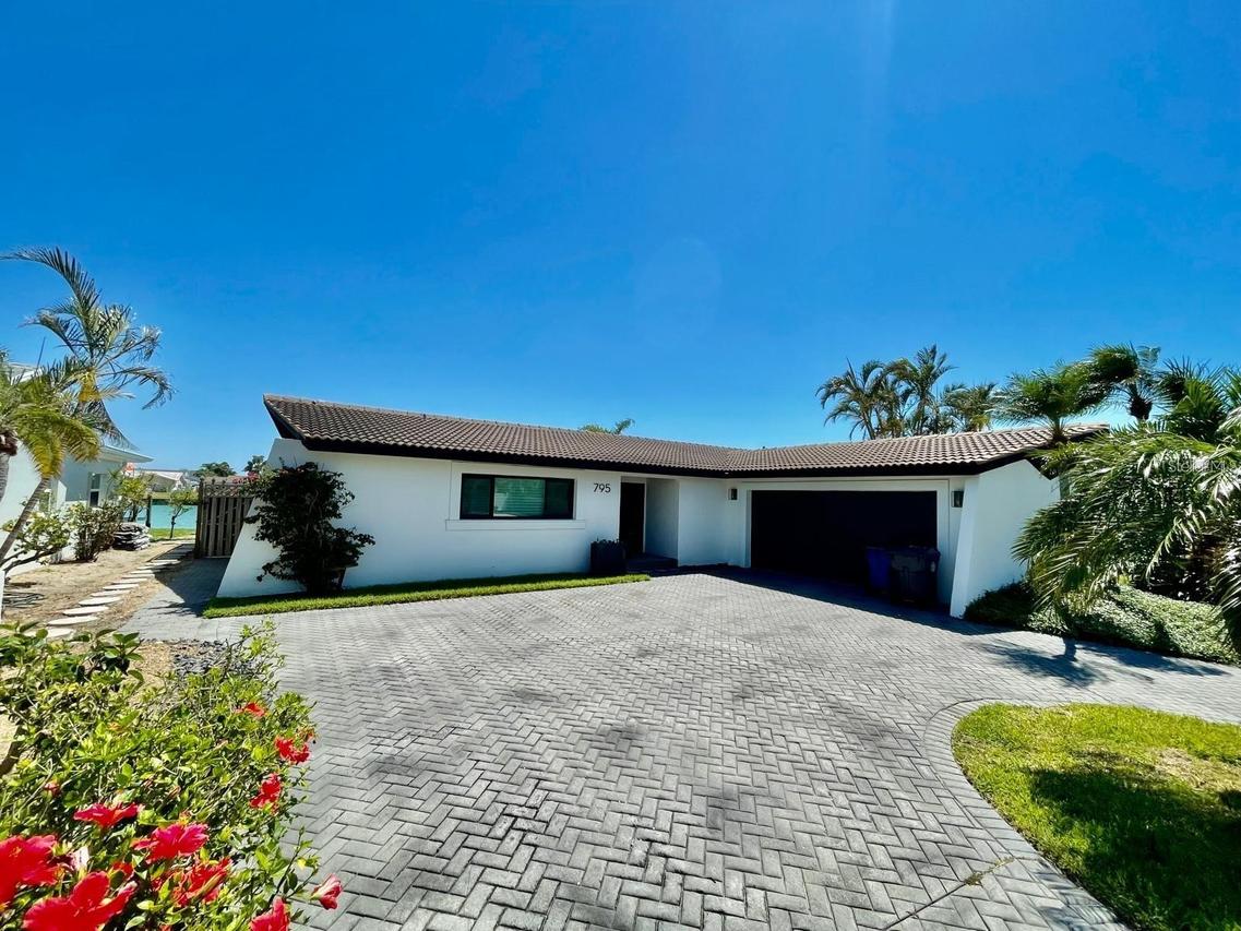 795 119th Ave., Treasure Island, FL 33706