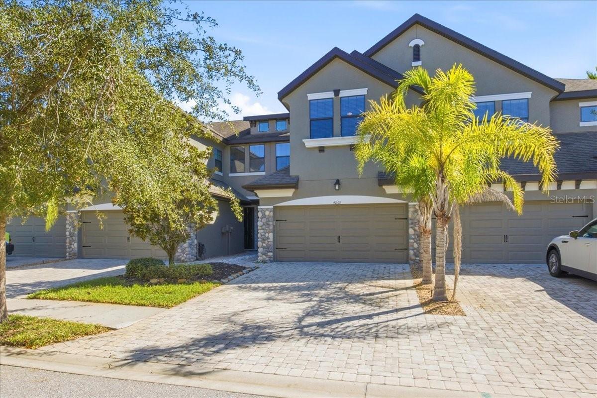 4868 Wandering Way, Wesley Chapel, FL 33544