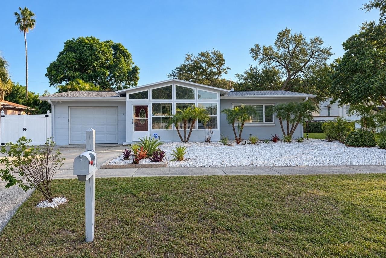6250 13th Ave., Gulfport, FL 33707