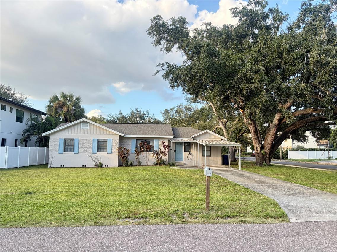 4001 W Mullen Ave., Tampa, FL 33609