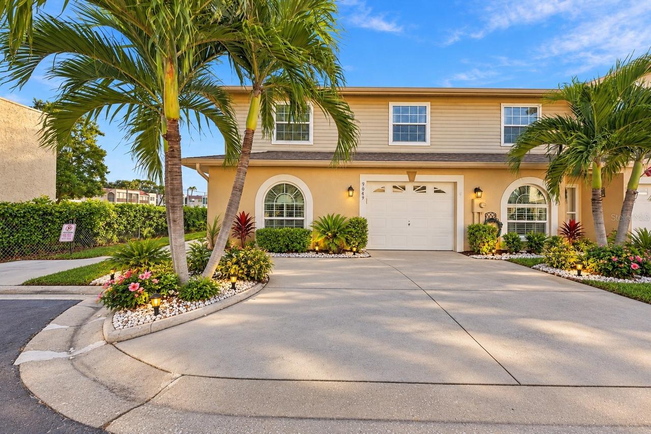 9049 Antigua Dr., Seminole, FL 33777