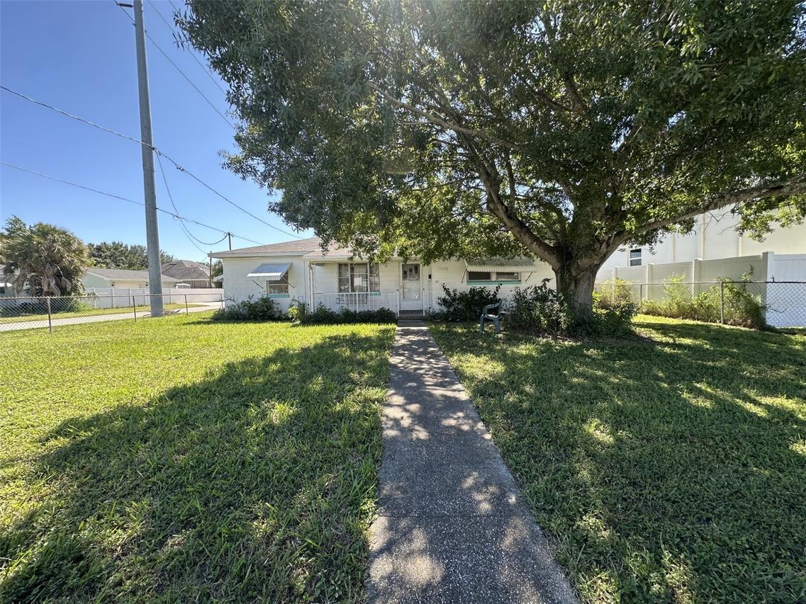 3302 W Paxton Ave., Tampa, FL 33611