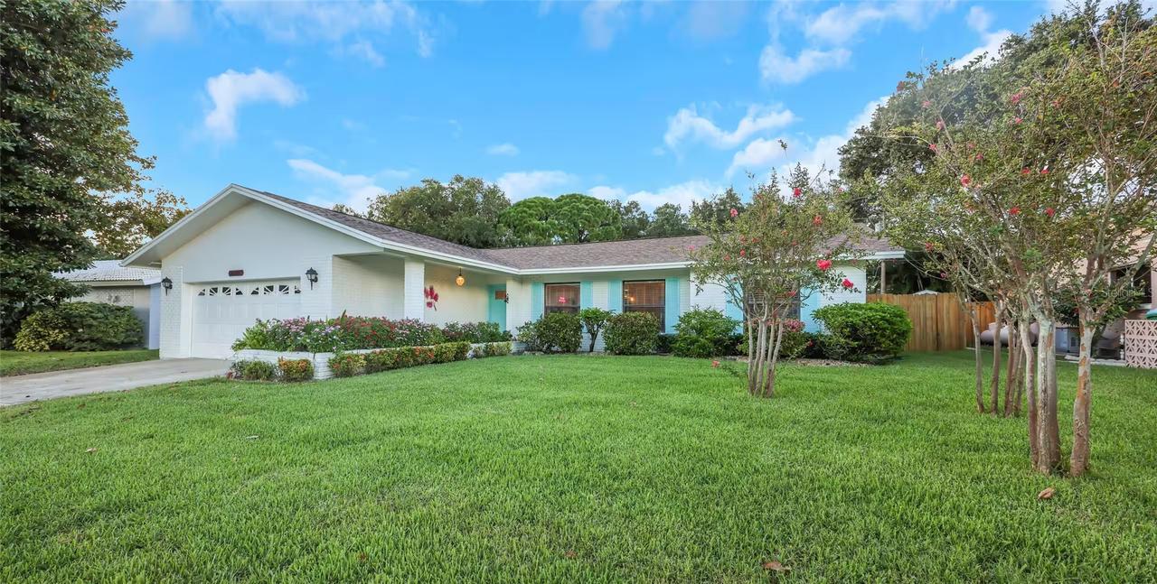 14221 N 82nd Ave., Seminole, FL 33776