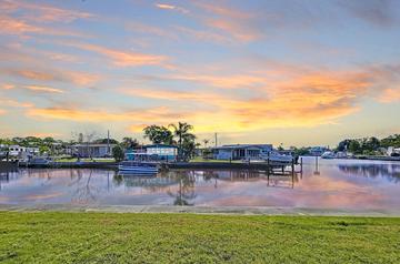 New Homes with Gulf Access in Palm Harbor: October 19th to October 25th