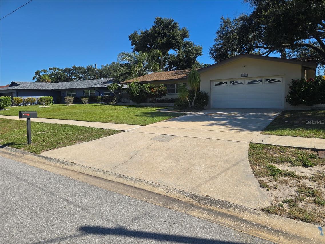 1117 Webb Dr., Clearwater, FL 33755