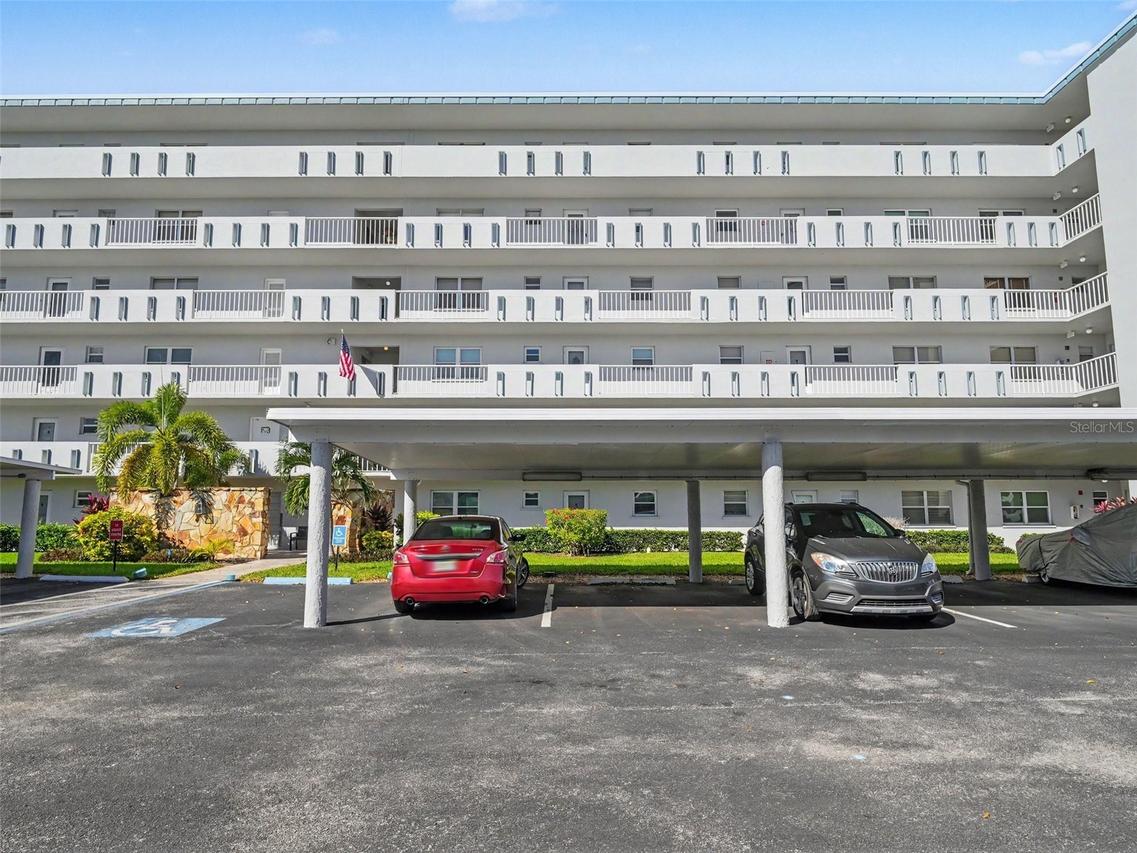 4240 Ironwood Cir. #104A, Bradenton, FL 34209