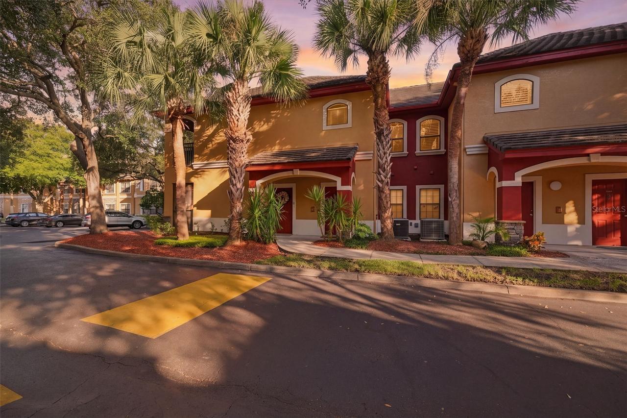 2171 Portofino Pl. #27-28, Palm Harbor, FL 34683