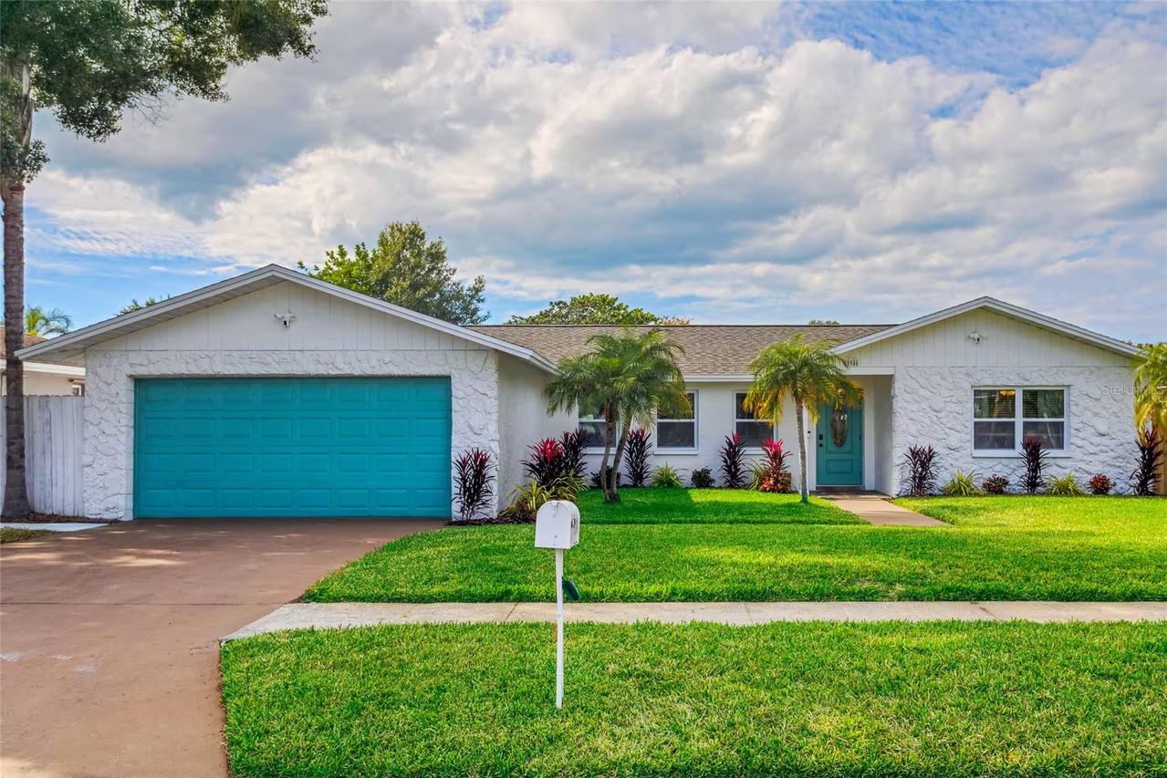 12946 115th St., Largo, FL 33778