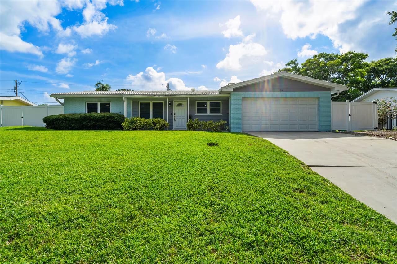 1316 Highfield Dr., Clearwater, FL 33764