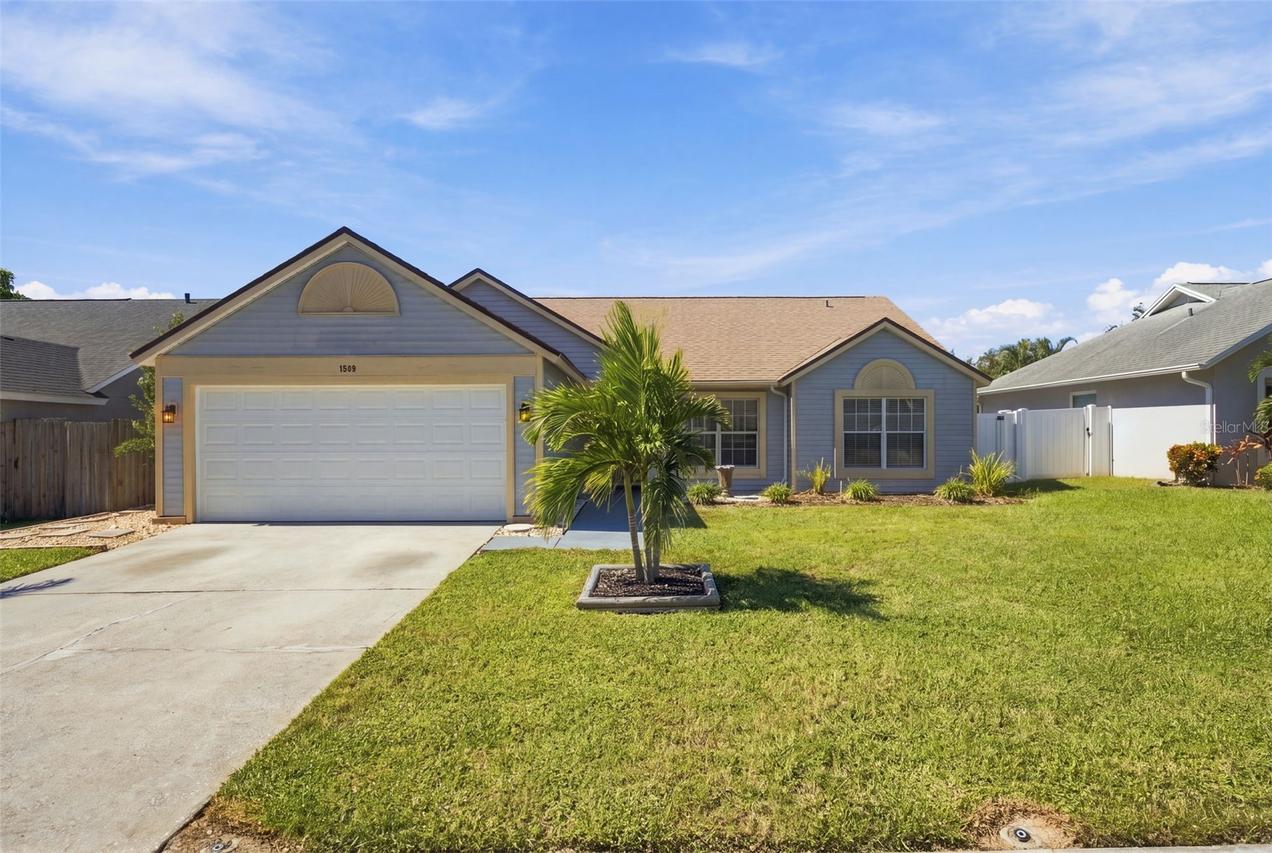 1509 Ridge Shore Dr., Tarpon Springs, FL 34689