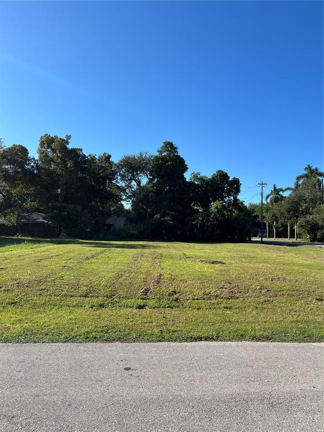 2312 Willard St., Fort Myers, FL 33901