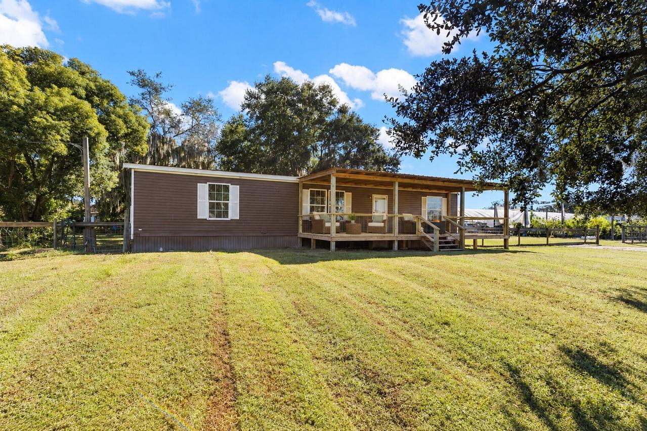 10127 George Smith Rd., Lithia, FL 33547