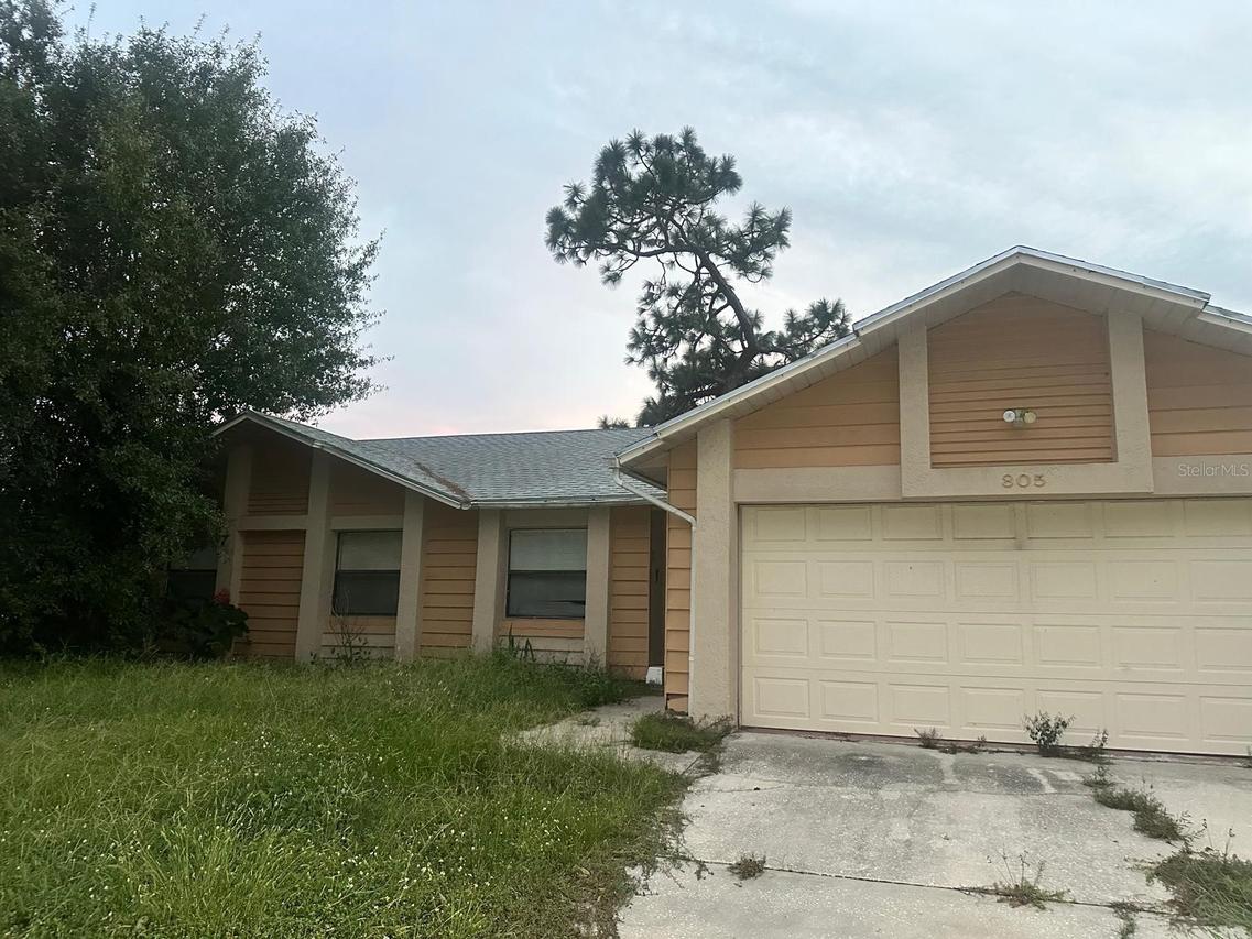 805 Del Prado Dr., Kissimmee, FL 34758