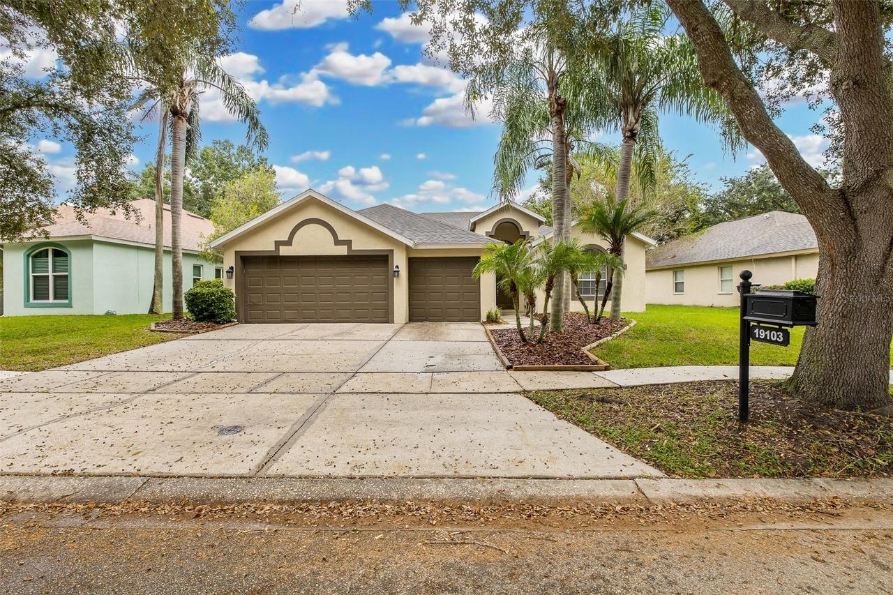 19103 Dove Creek Dr., Tampa, FL 33647