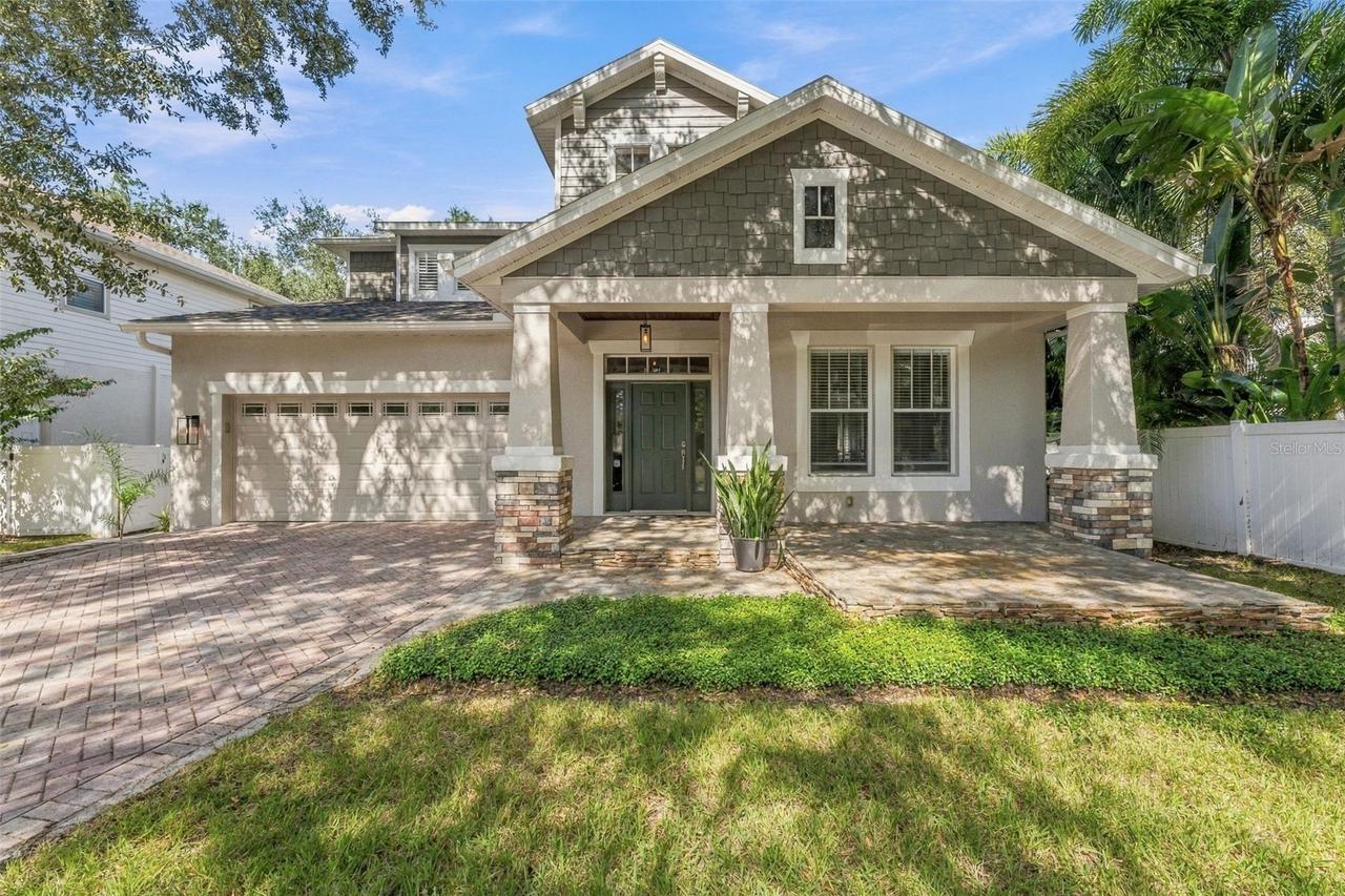 3215 Oak Green Way, Tampa, FL 33611