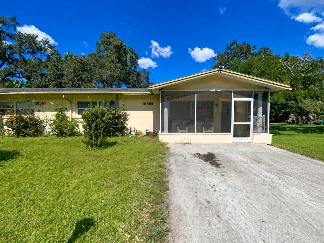 10569 Dixon Dr., Seminole, FL 33772