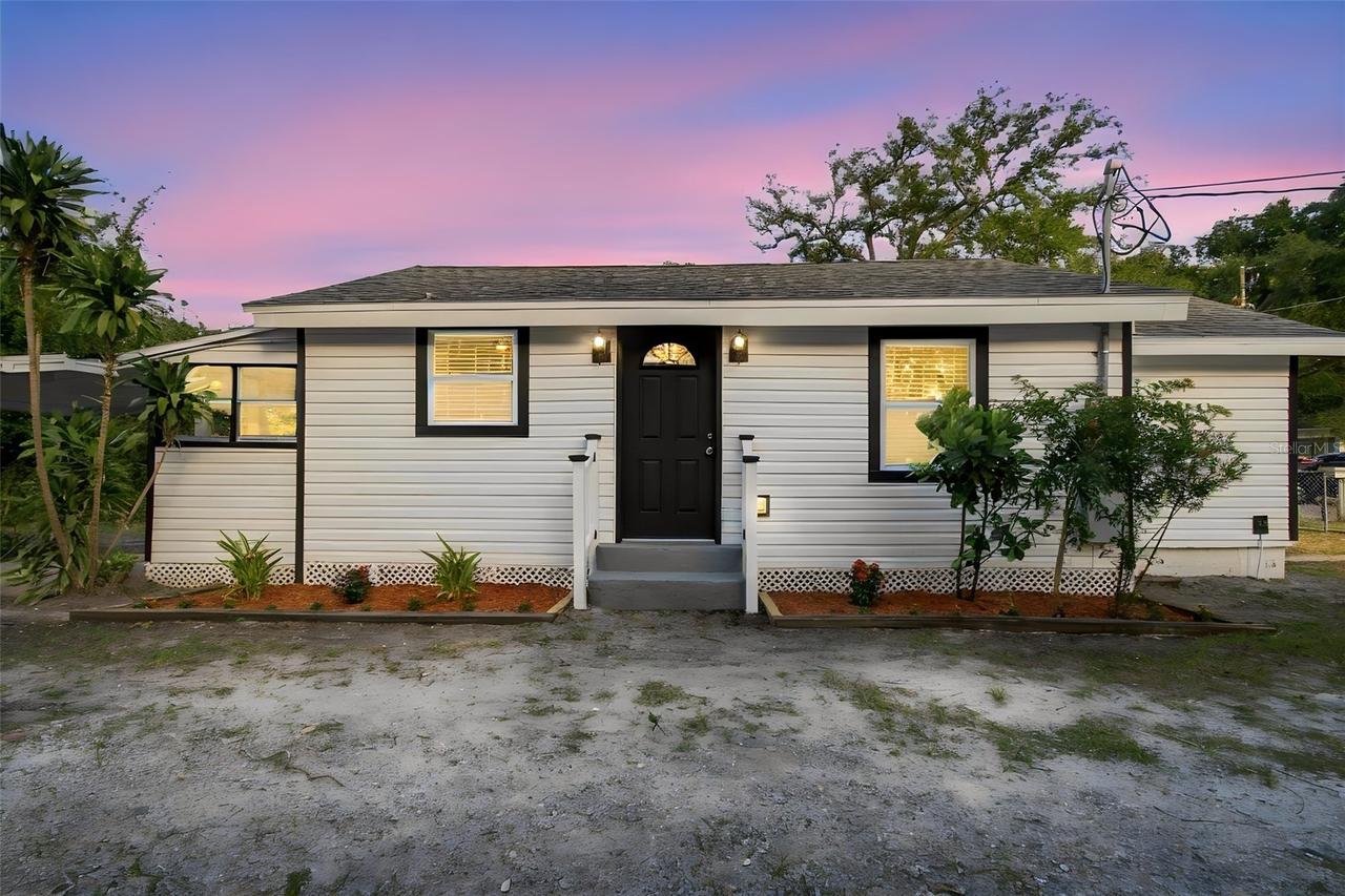 2110 E Ellicott St., Tampa, FL 33610
