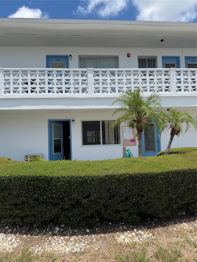 8555 112th St. #106, Seminole, FL 33772
