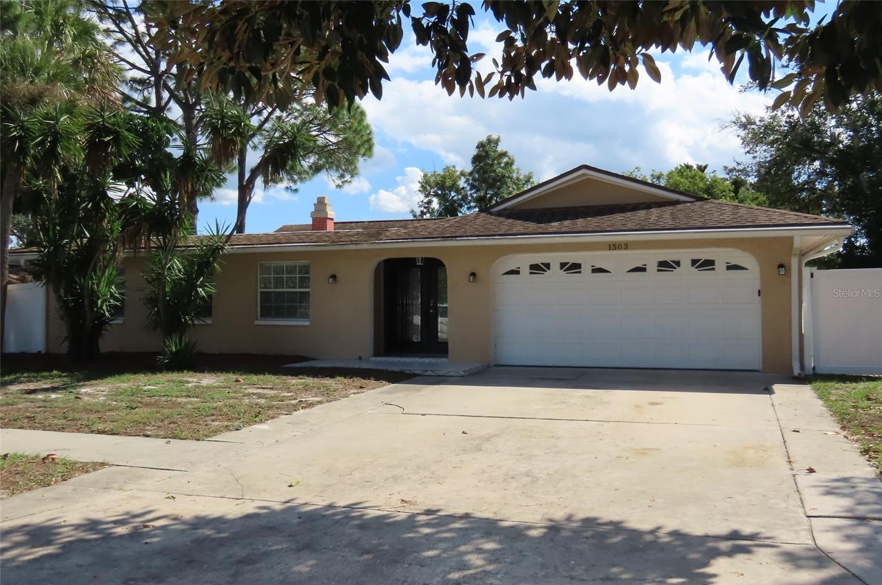 1503 Garden Ave., Tarpon Springs, FL 34689