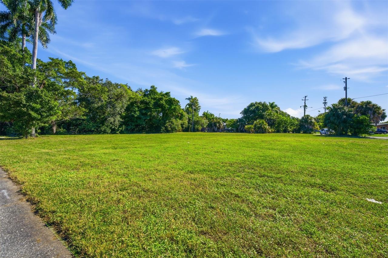 4801 Mcgregor Blvd., Fort Myers, FL 33901