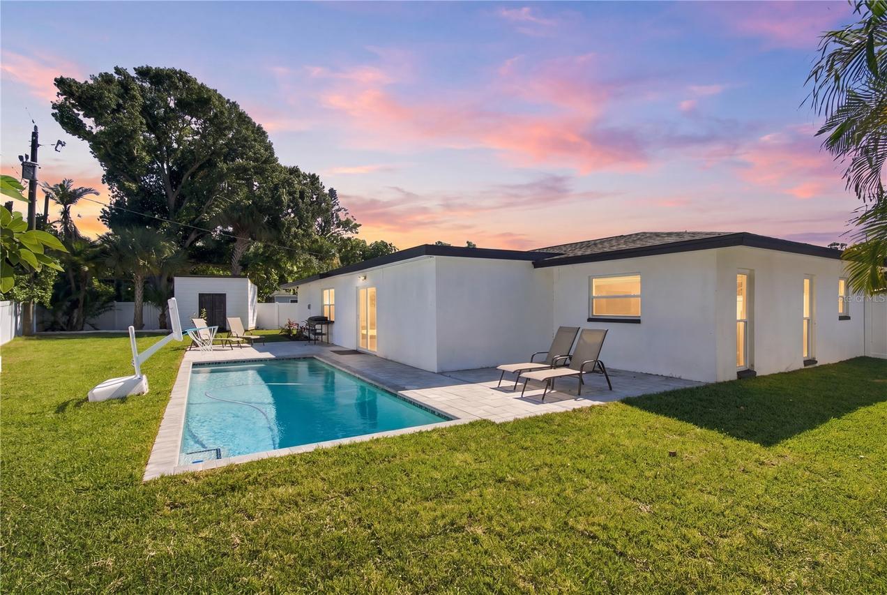 1285 63rd Ter., St Petersburg, FL 33705