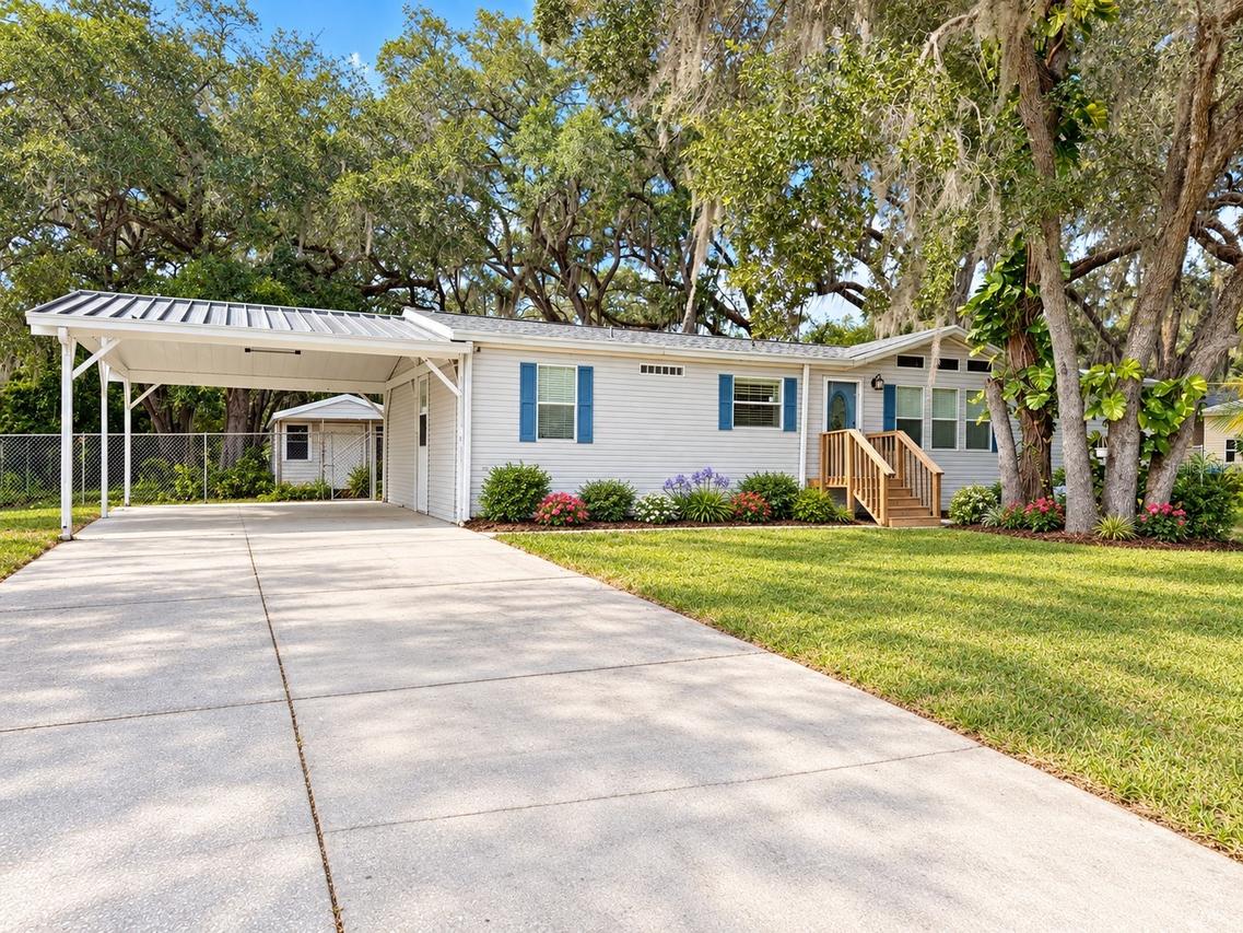 9117 Wood Terrace Dr., Tampa, FL 33637
