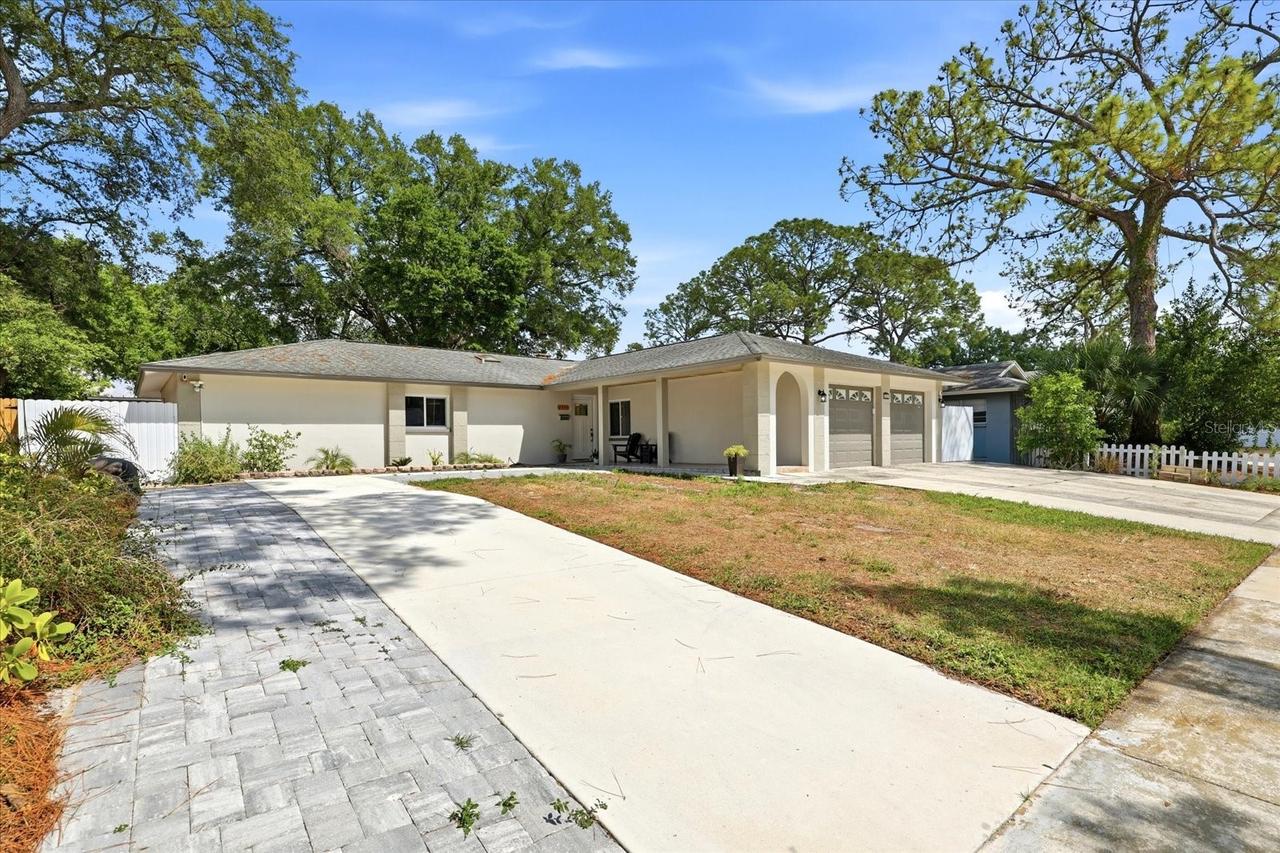 8331 W Pocahontas Ave., Tampa, FL 33615