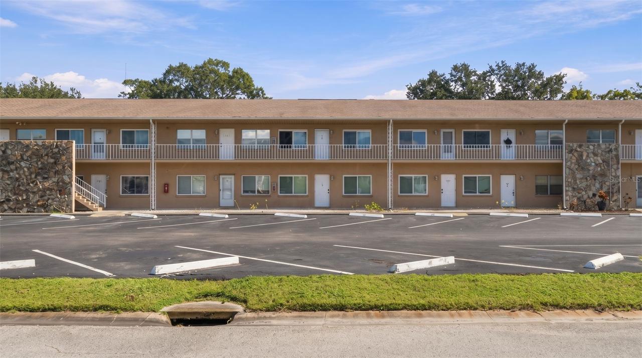 8039 Garden Dr. #204, Seminole, FL 33777
