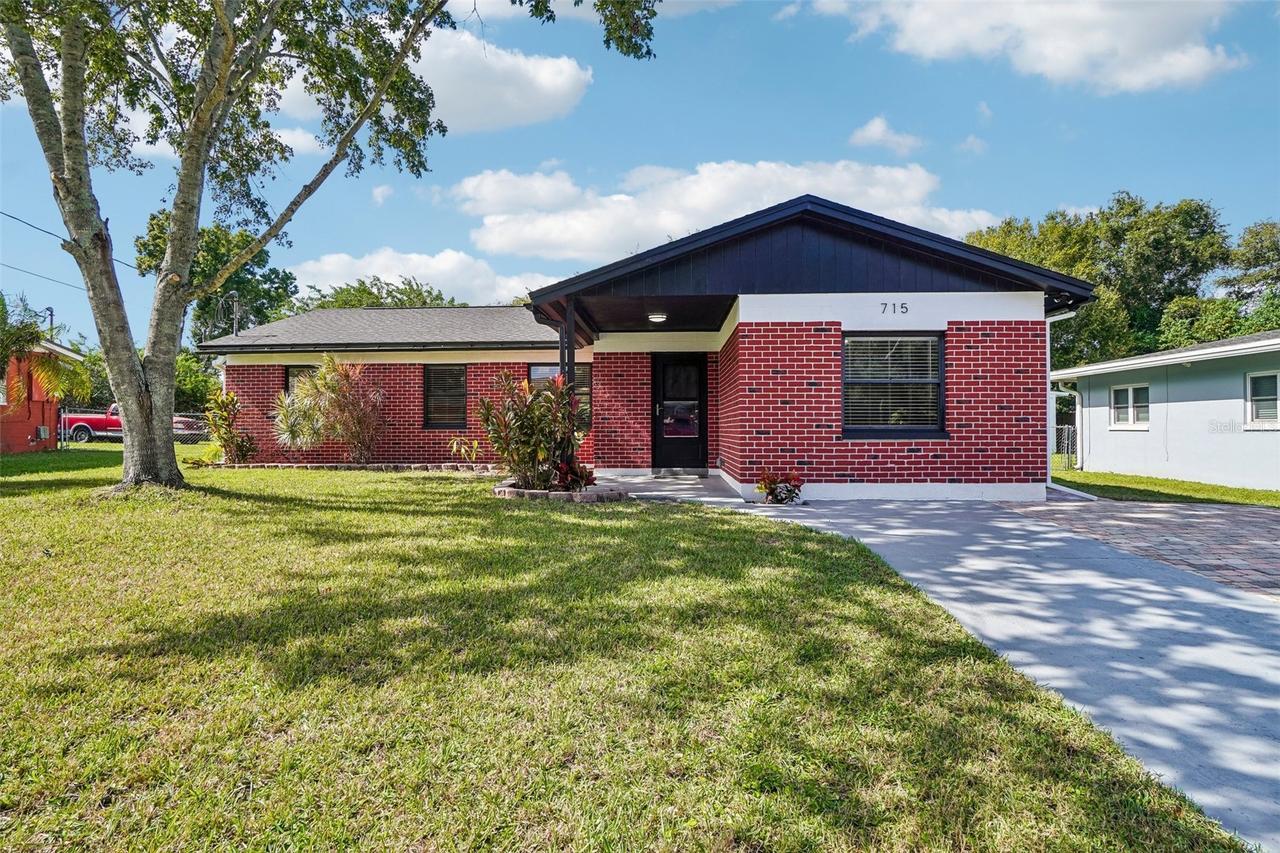 715 Papaya Dr., Tampa, FL 33619