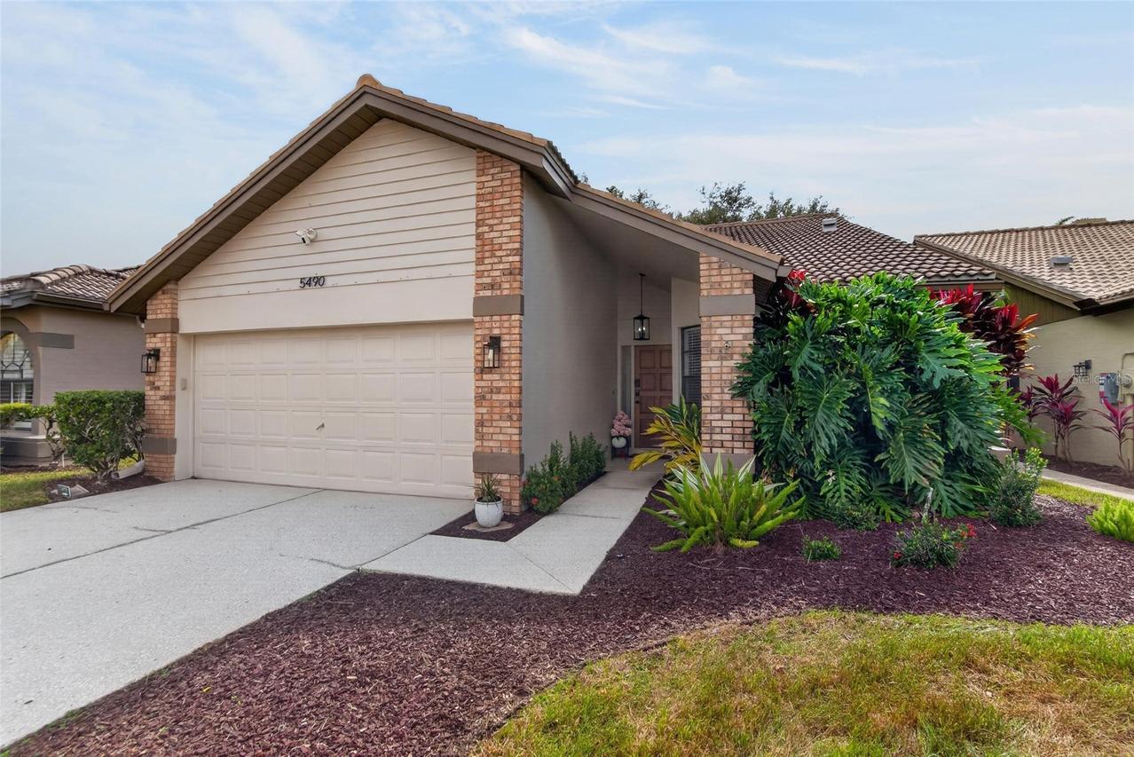 5490 Greyston St., Palm Harbor, FL 34685