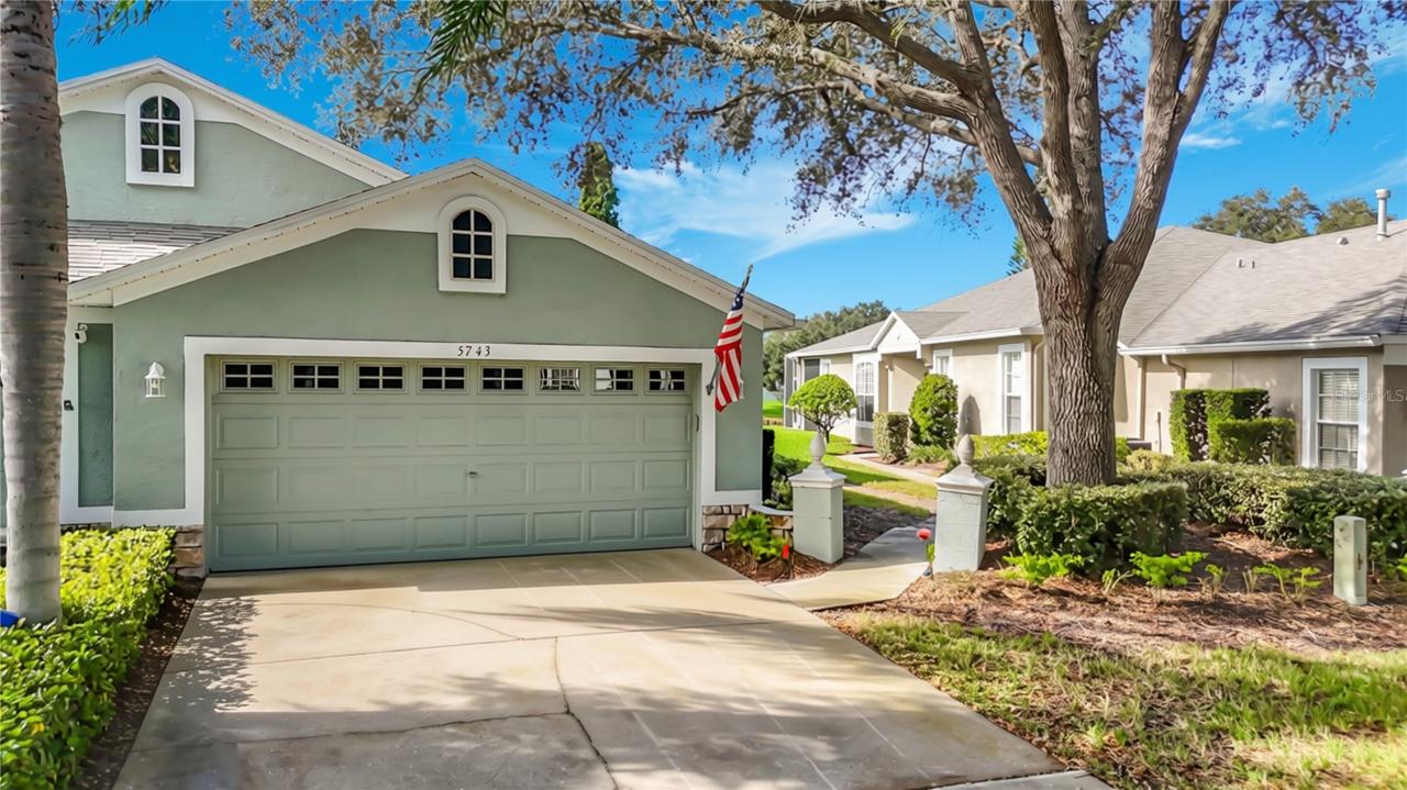 5743 Heronpark Pl., Lithia, FL 33547