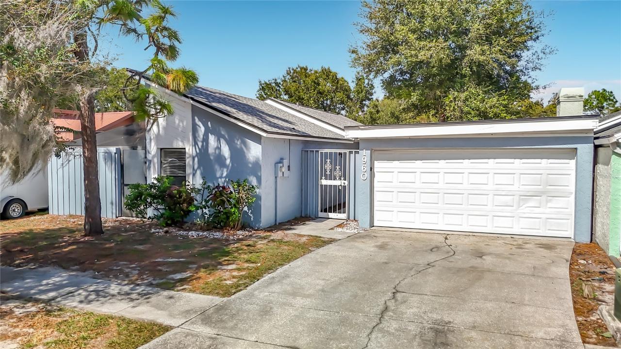1960 Gregory Dr., Tampa, FL 33613