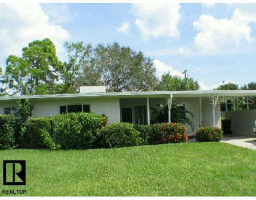 2111 Oxford St., St Petersburg, FL 33710