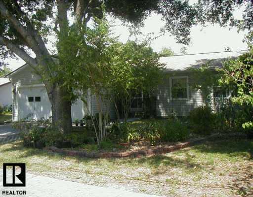 806 Eunice Dr., Tarpon Springs, FL 34689