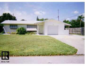 715 9th St., Largo, FL 33770