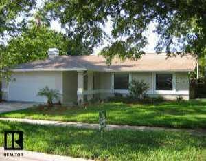 2410 Falcon Ln., Palm Harbor, FL 34683