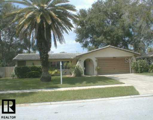 325 Laughing Gull Ln., Palm Harbor, FL 34683