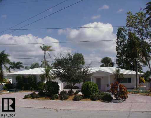 4135 Holland Dr., St Pete Beach, FL 33706