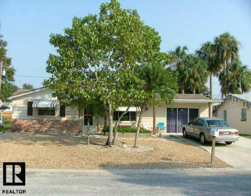 3644 Wiltshire Dr., Holiday, FL 34691