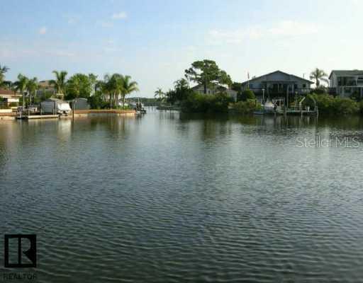 113 Carlyle Dr., Palm Harbor, FL 34683