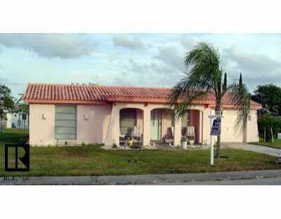 2034 Essex Dr., Holiday, FL 34691