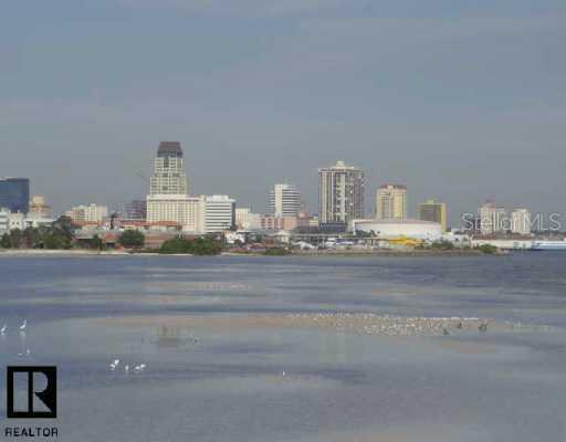 465 22nd Ave., St Petersburg, FL 33705