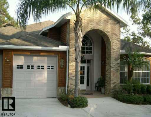 201 Lakeview Dr., Tarpon Springs, FL 34689