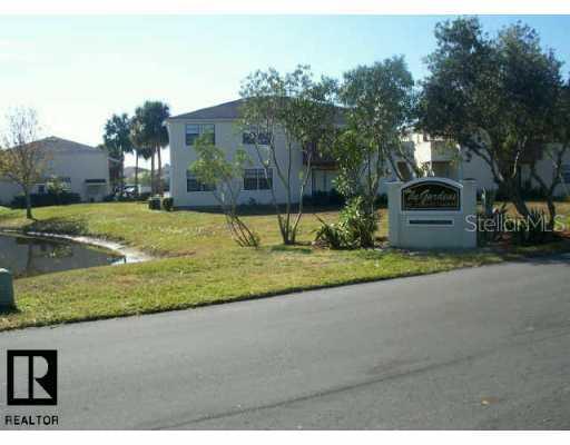 125 Camphor Cir. #1F, Oldsmar, FL 34677