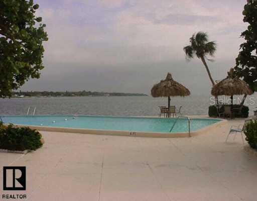 7200 Sunshine Skyway Ln. #2B, St Petersburg, FL 33711