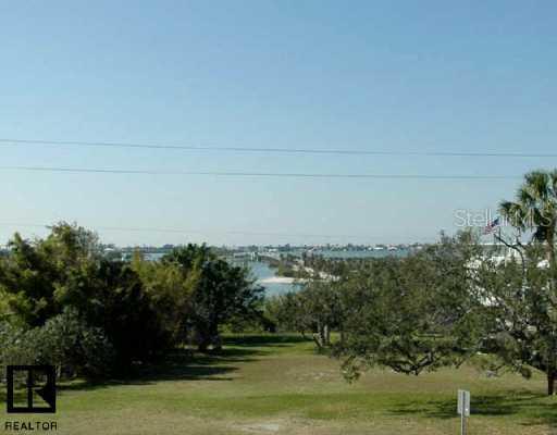 101 Harbor View Ln., Largo, FL 33770