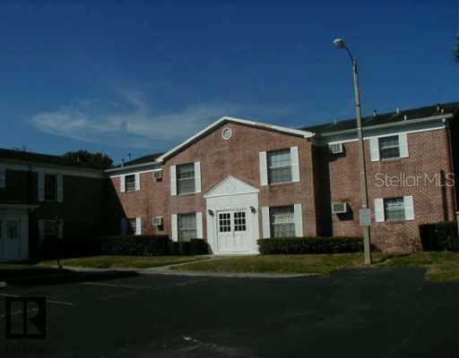 8580 9th Way #E, St Petersburg, FL 33702