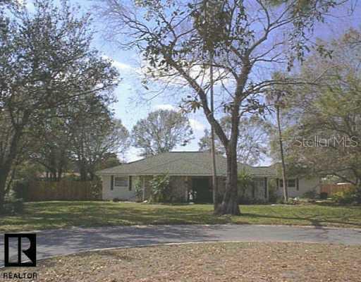 930 Woodgate Dr., Palm Harbor, FL 34685